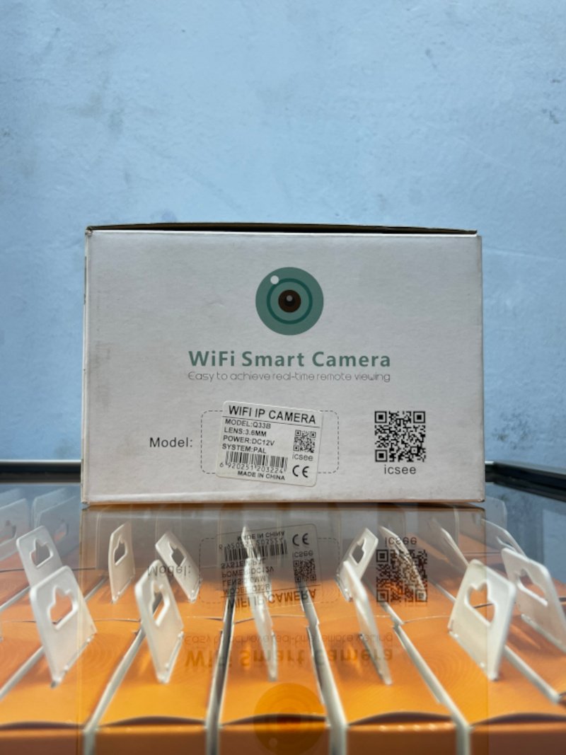 Q33B Wifi Smart Camera side 1